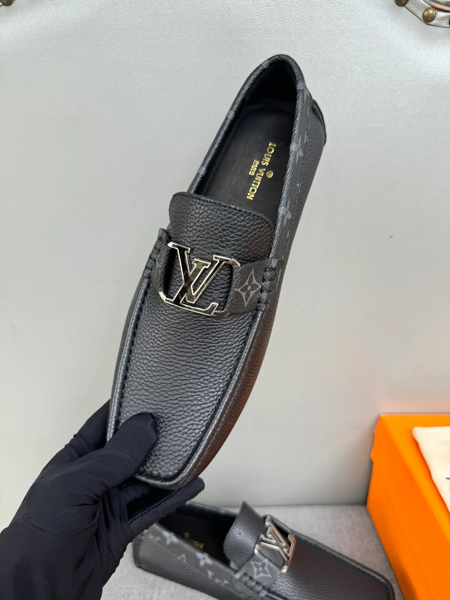 Batch 740💰[strong][strong][strong] Original order quality, new models at the counter, LV Louis Vuitton counter new models, handmade men's driving shoes, bean shoes, slip-on shoes, lazy shoes, exquisite hand-stitching, workmanship details comparable to the counters, Italian imported pebbled cowhide, water-dyed cowhide lining, sweat-absorbent and deodorant, black, 39-44 in large quantities in stock (38, 45 custom-made)